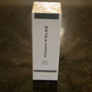 Still sealed Rodan & Fields Active Hydration Serum